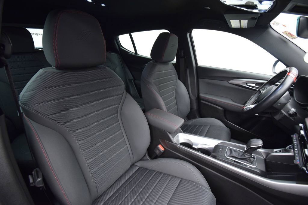 Used 2024 Dodge Hornet GT w/ GT Blacktop Package image 17