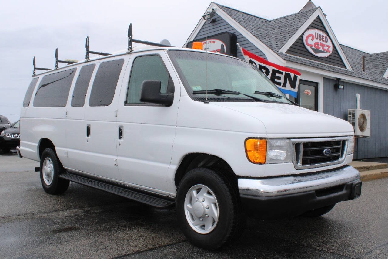 Used 2003 Ford E-350 and Econoline 350 XL RWD image 1