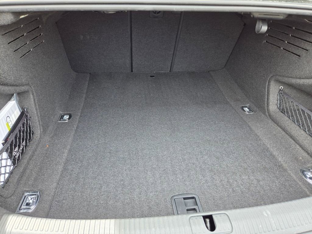 Used 2022 Audi A4 2.0T Premium Plus w/ Premium Plus Package image 16