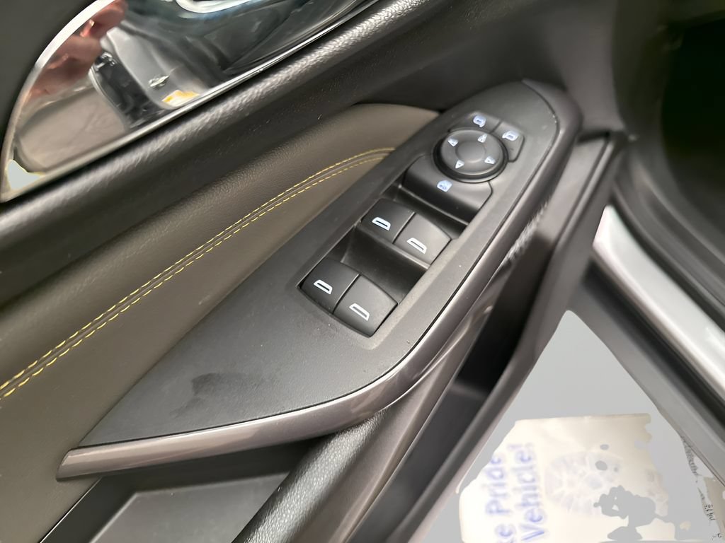 Used 2024 Chevrolet Trax ACTIV w/ Sunroof Package FWD image 19