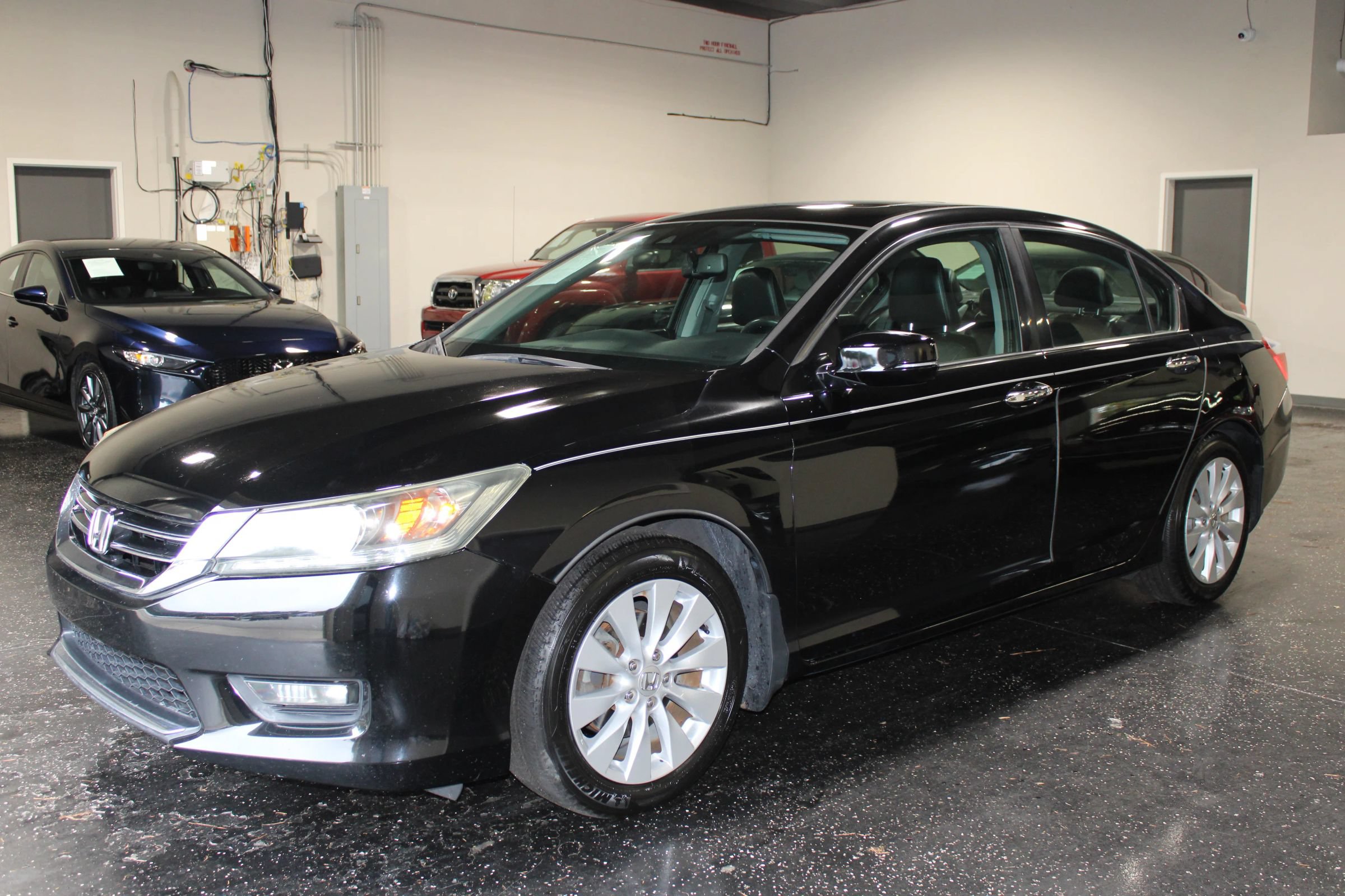 Used 2014 Honda Accord EX-L image 6