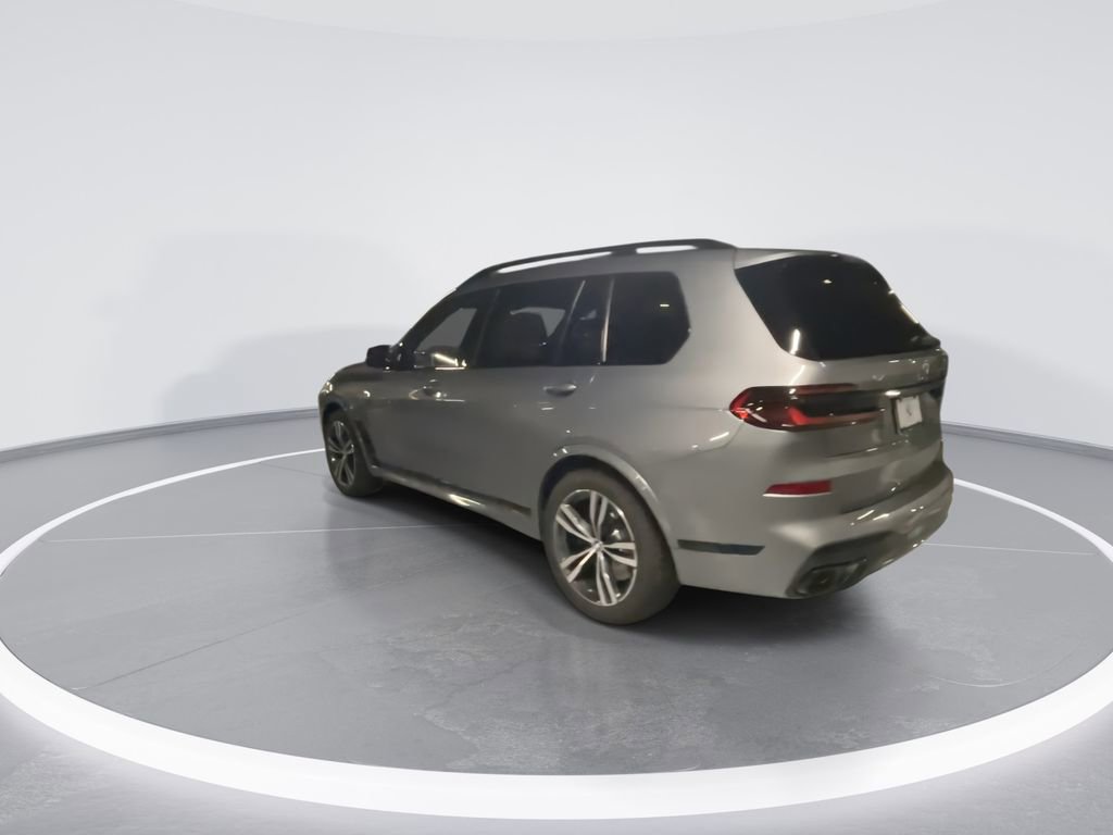 New 2026 BMW X7 M60i image 6