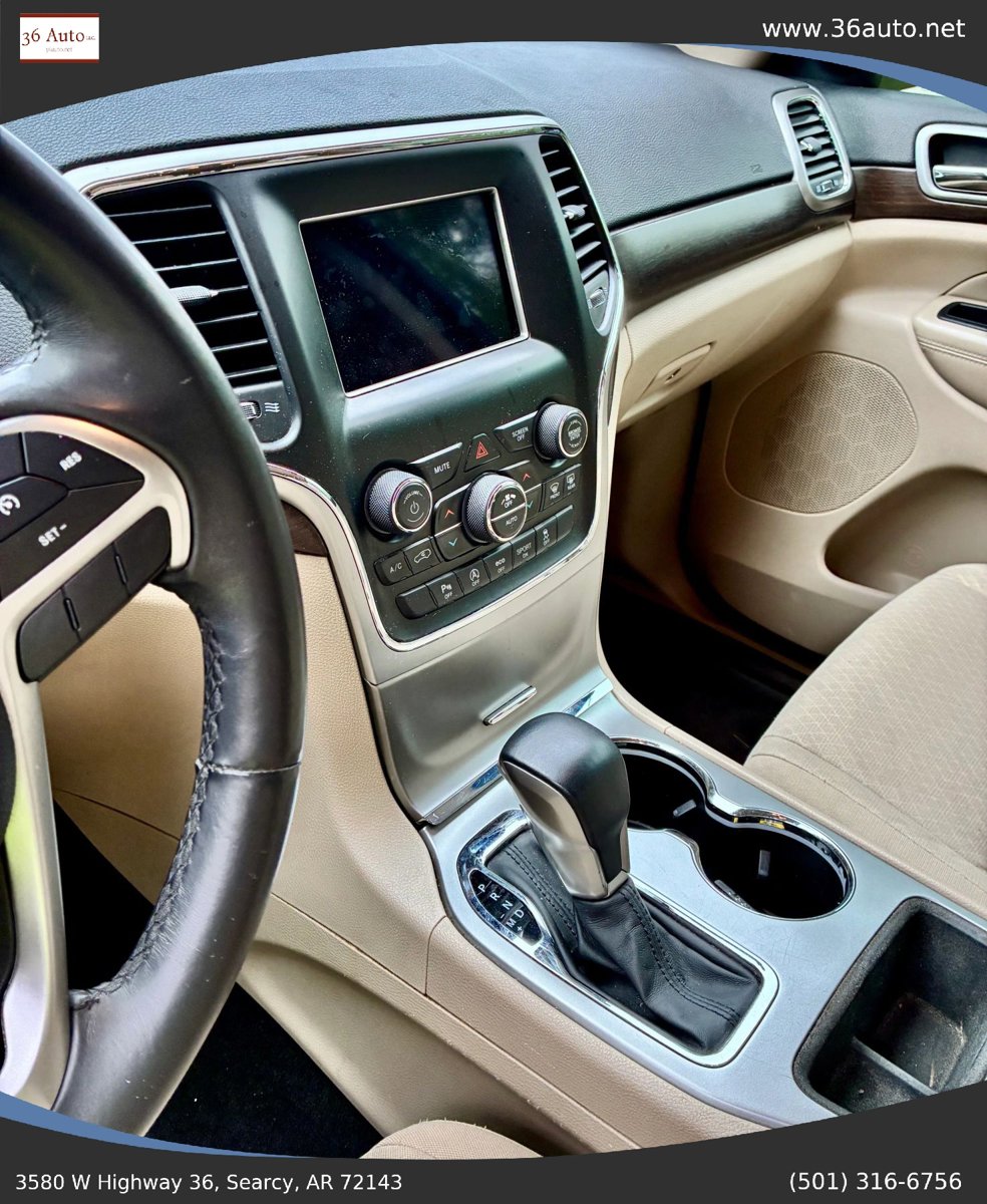 Used 2018 Jeep Grand Cherokee Laredo image 24