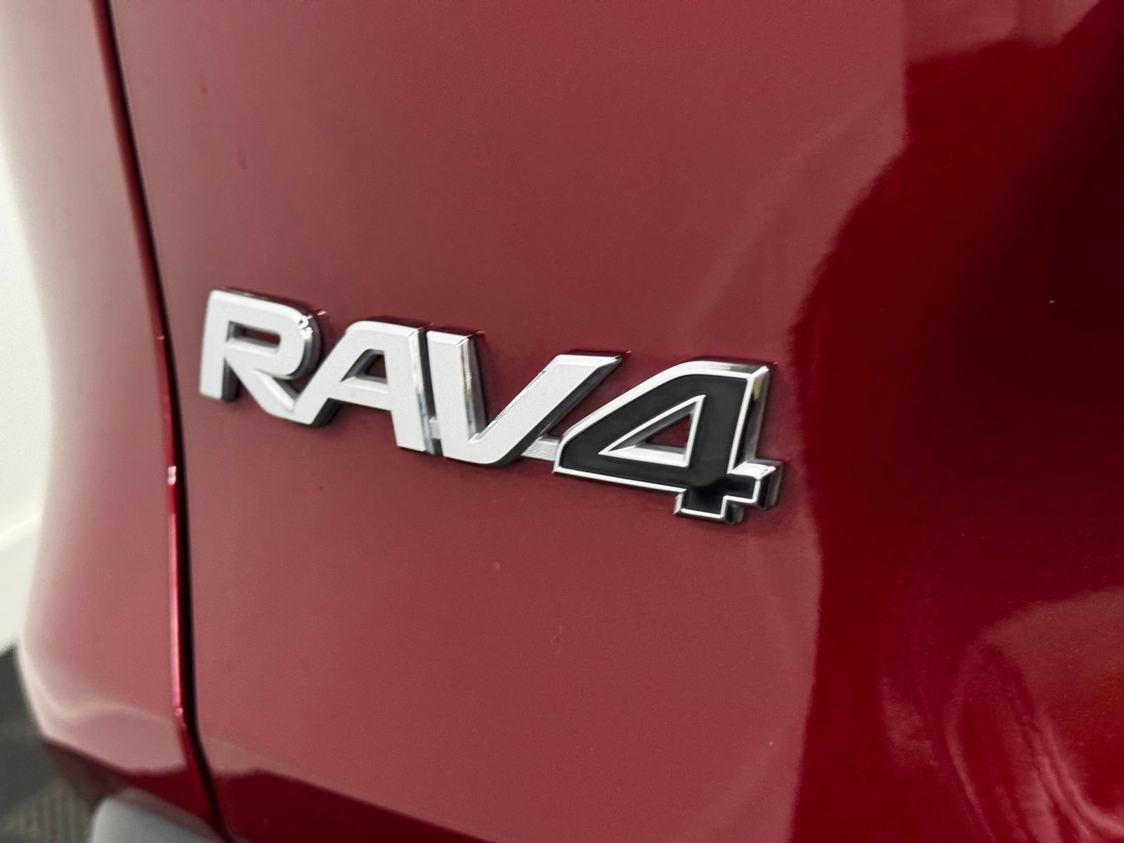 Used 2024 Toyota RAV4 XLE Premium w/ Weather Package AWD/4WD image 8