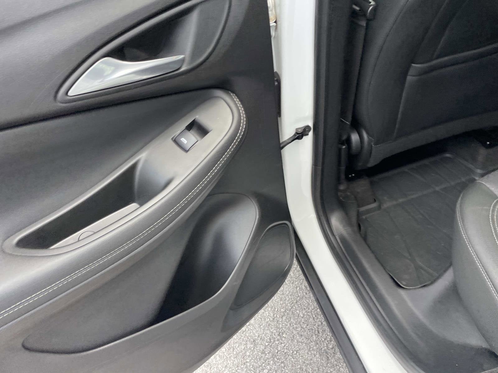 Used 2021 Buick Encore GX Preferred FWD image 13