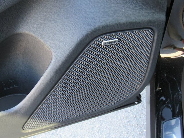 New 2026 Mitsubishi Outlander SEL FWD image 12