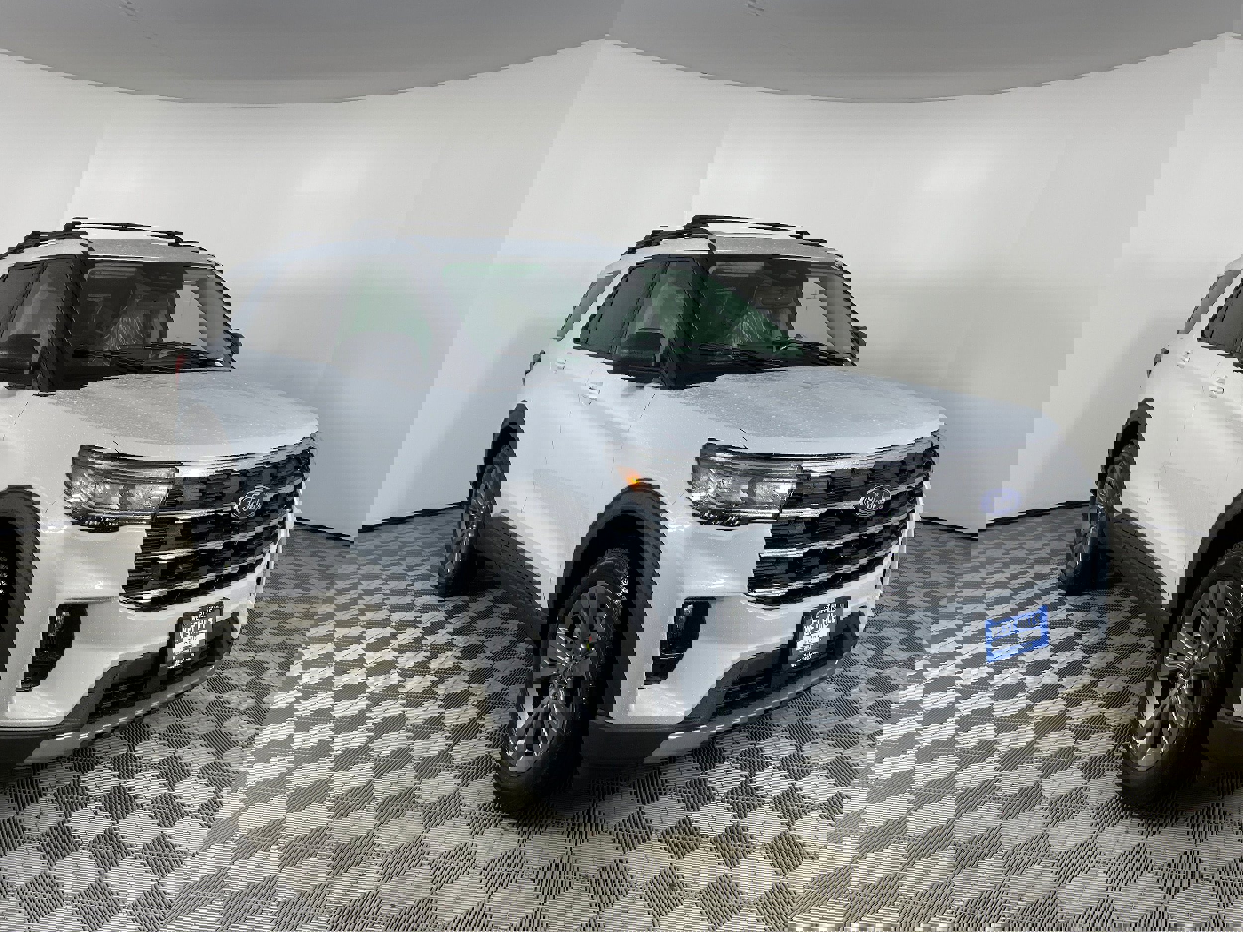 New 2026 Ford Explorer Active w/ Active Comfort Package image 7