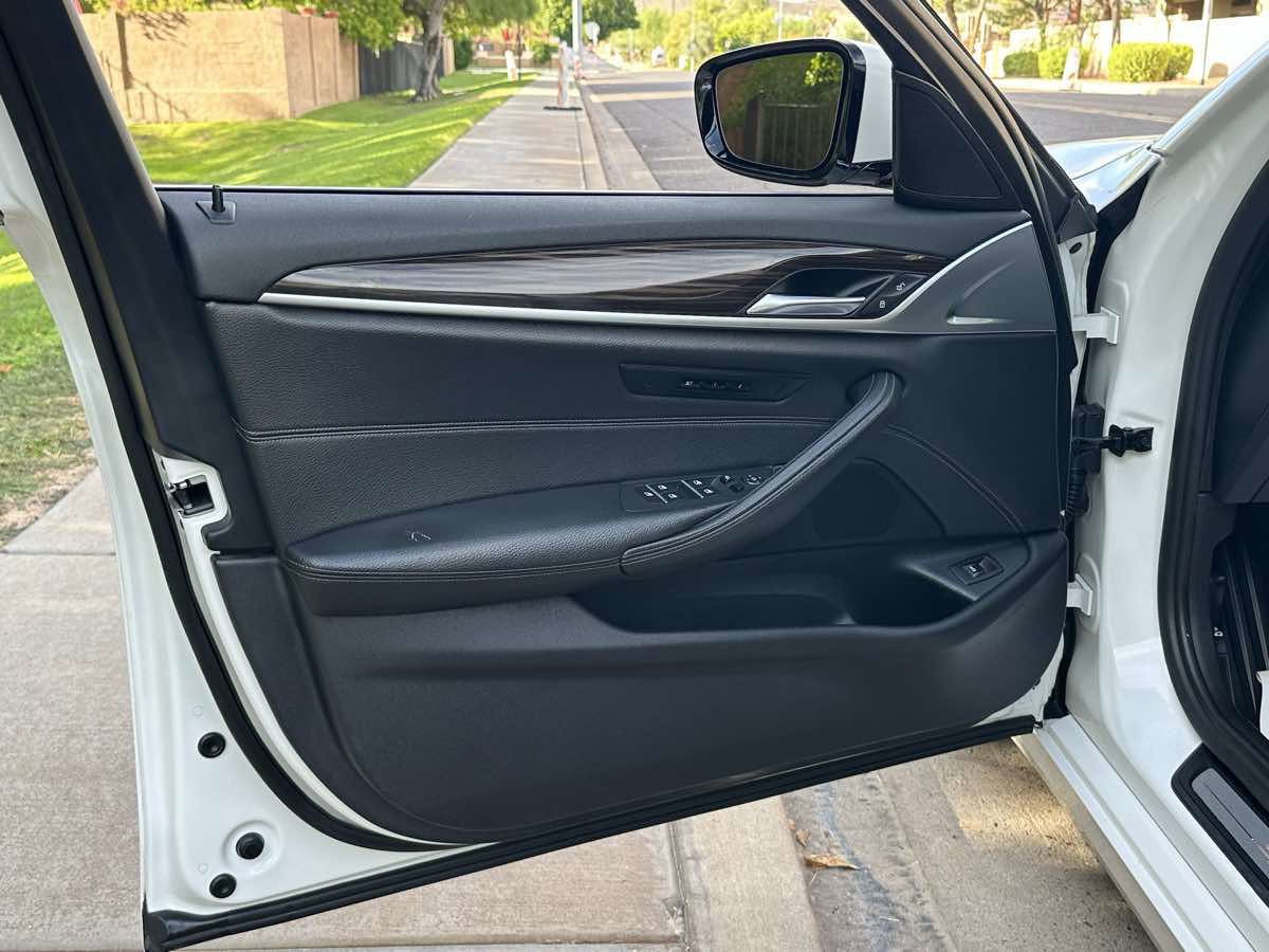 Used 2018 BMW 540i xDrive 540i xDrive image 43