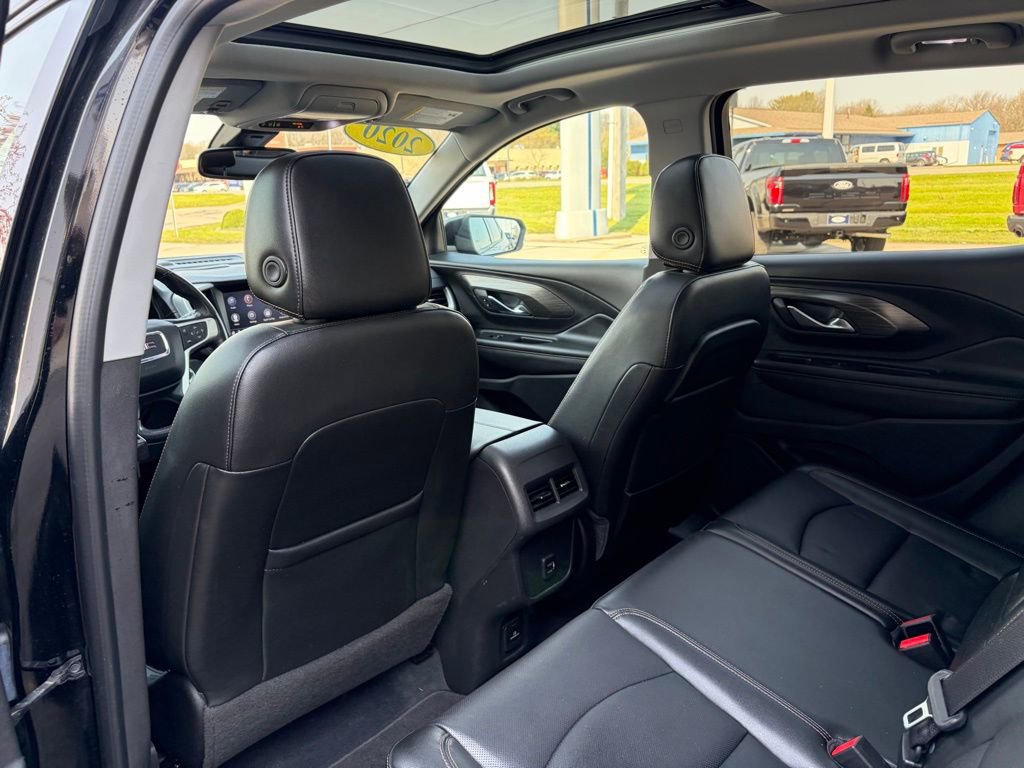 Used 2020 GMC Terrain SLT w/ Preferred Package image 19