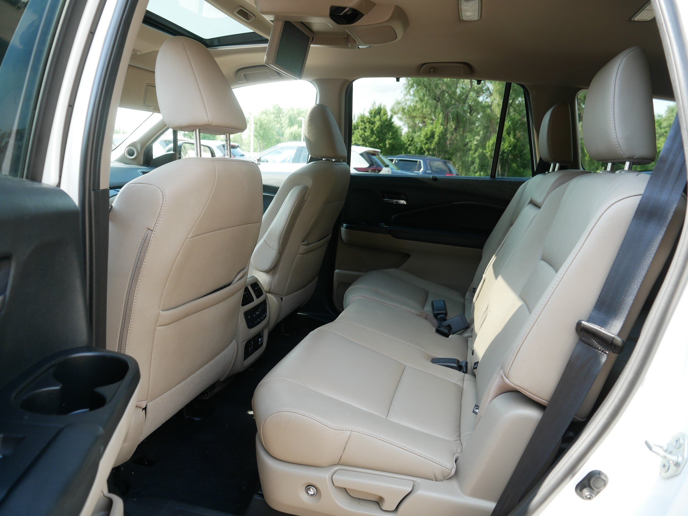 Used 2021 Honda Pilot Touring image 35