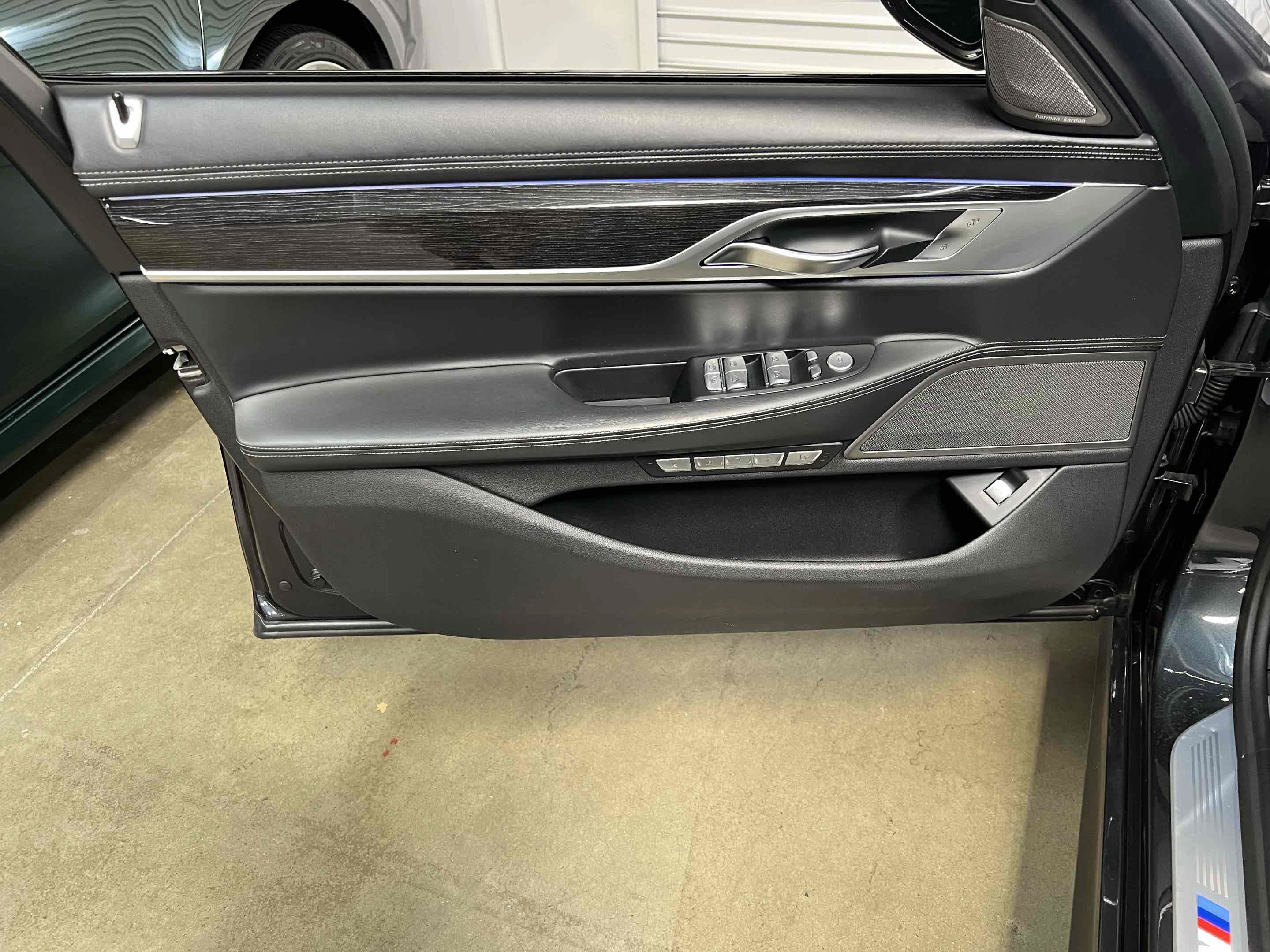 Used 2018 BMW 750i RWD image 72