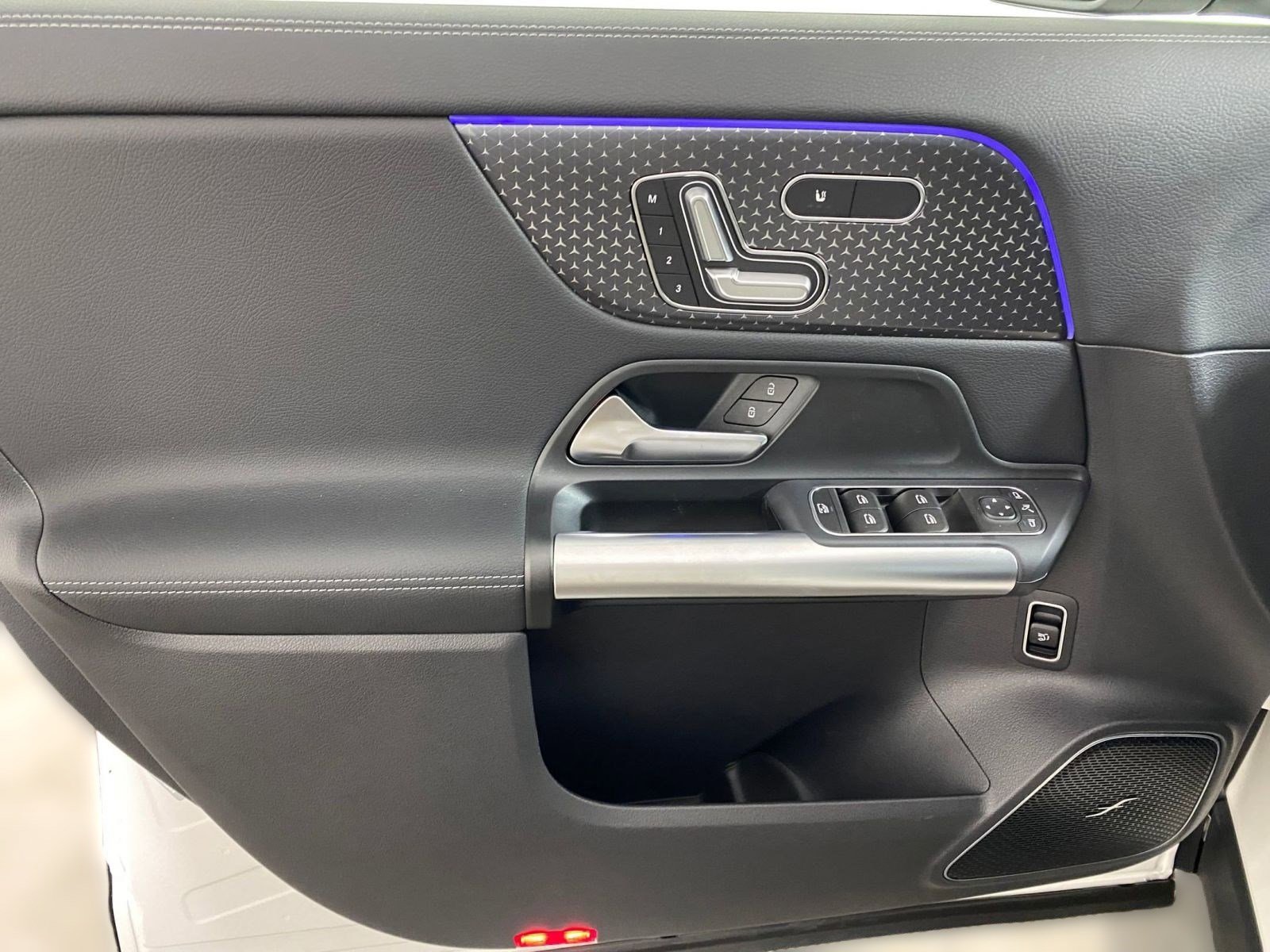 Used 2026 Mercedes-Benz GLA 250 4MATIC image 11