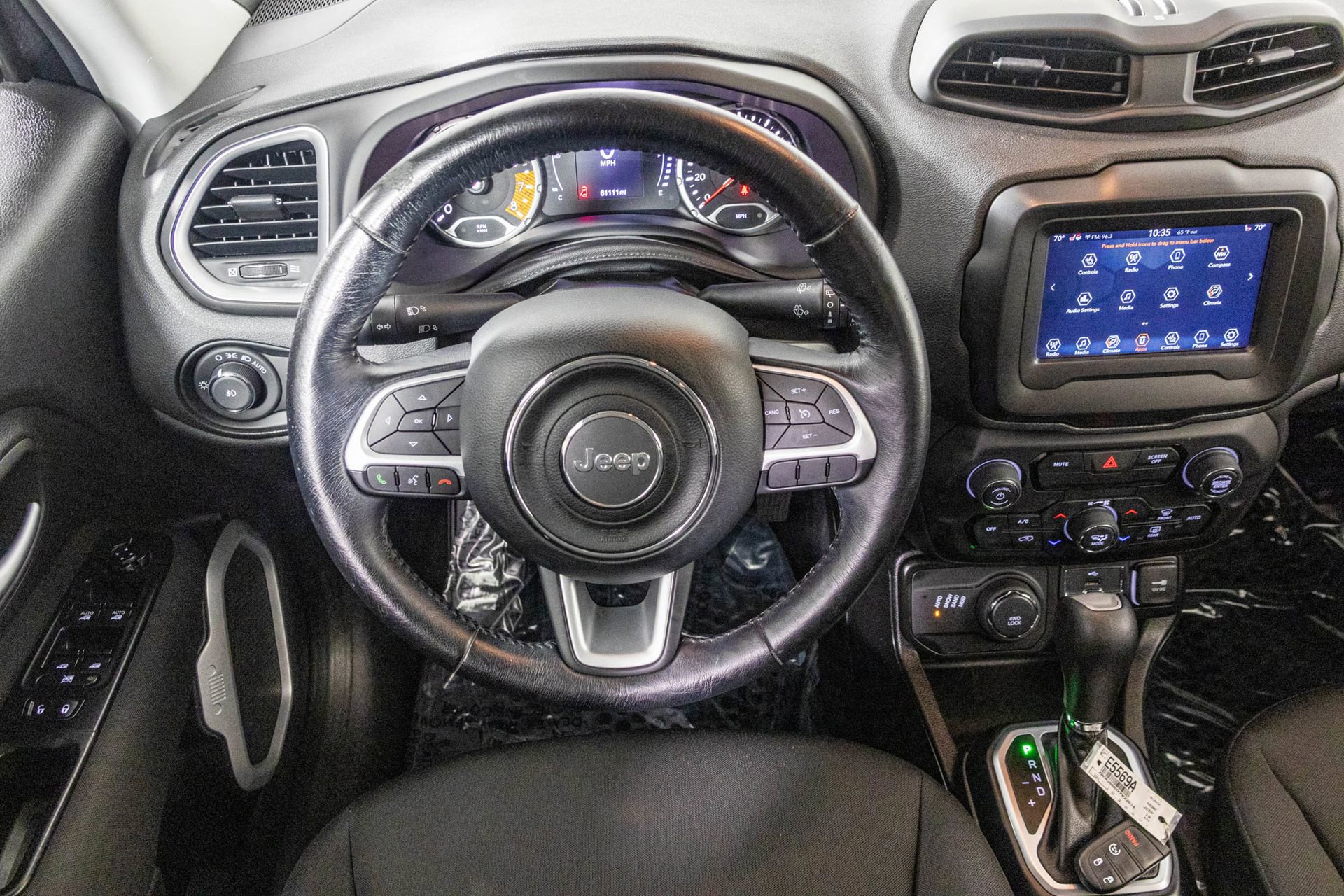 Used 2019 Jeep Renegade Latitude w/ Cold Weather Group image 29