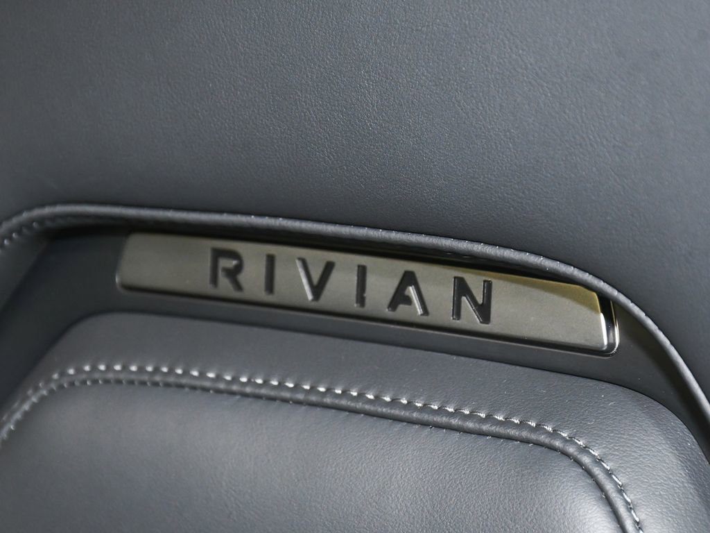 Used 2022 Rivian R1S Launch Edition image 41