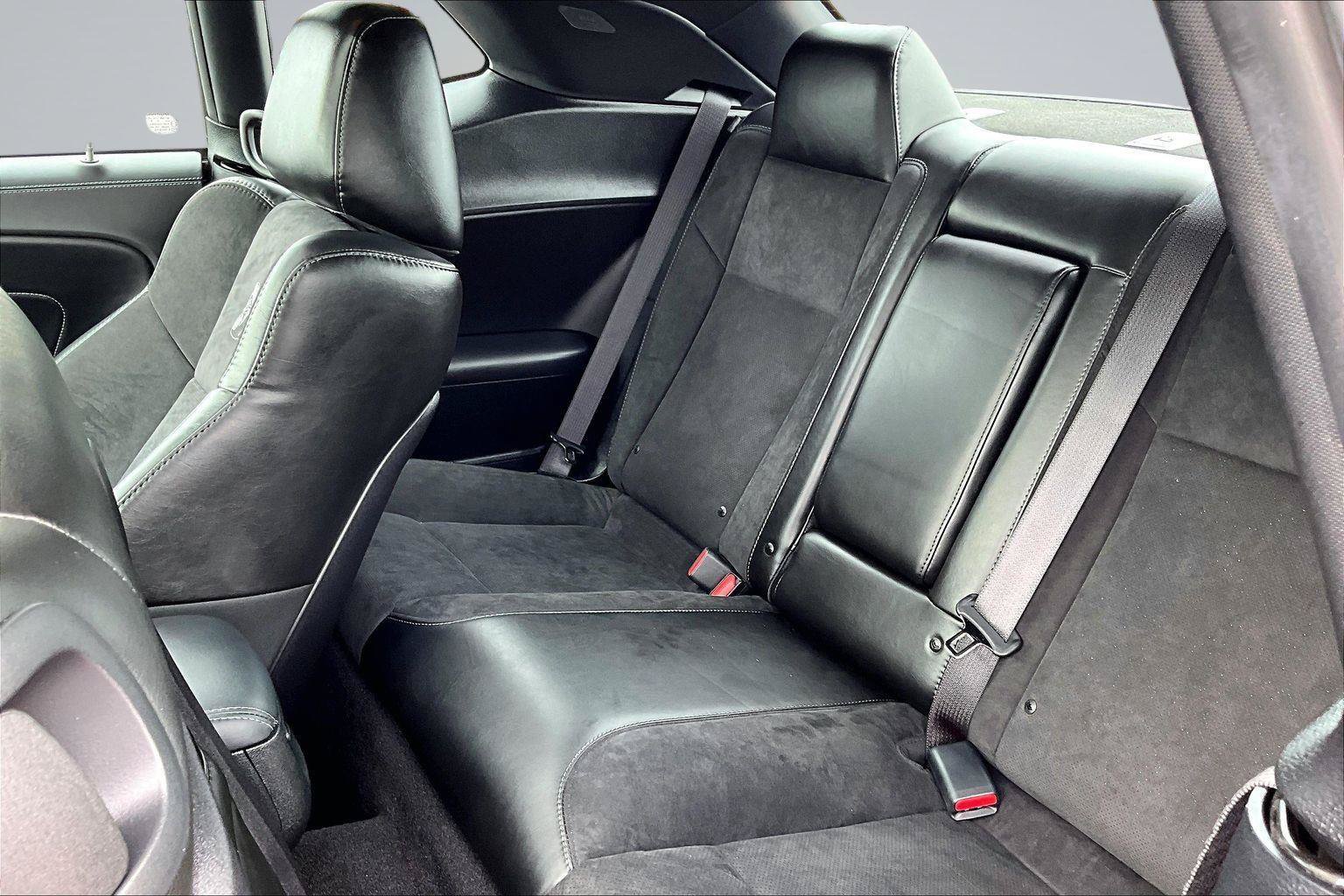 Used 2022 Dodge Challenger R/T Scat Pack w/ Plus Package RWD image 27