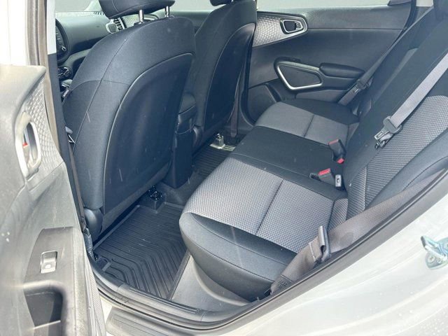 Used 2025 Kia Soul LX w/ LX Technology Package image 14