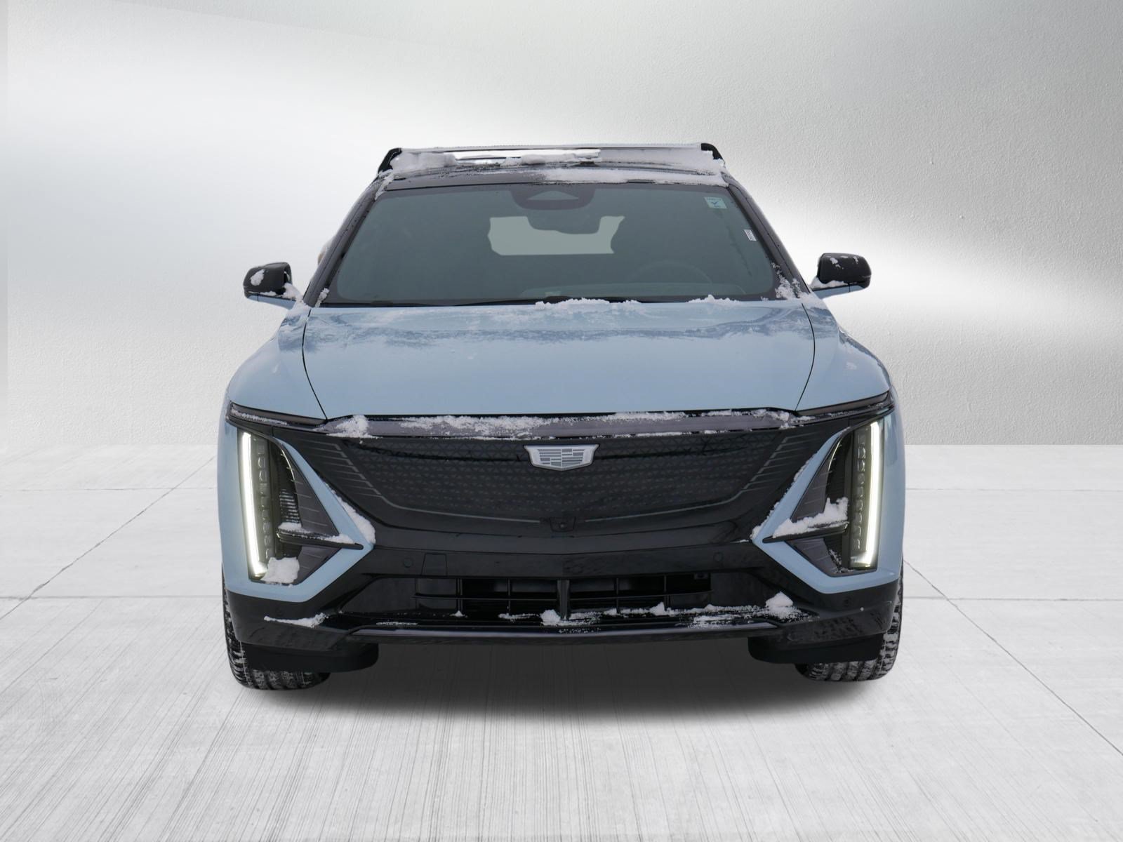 Used 2026 Cadillac Lyriq Premium Sport w/ LPO, Floor Liner Package AWD/4WD image 2