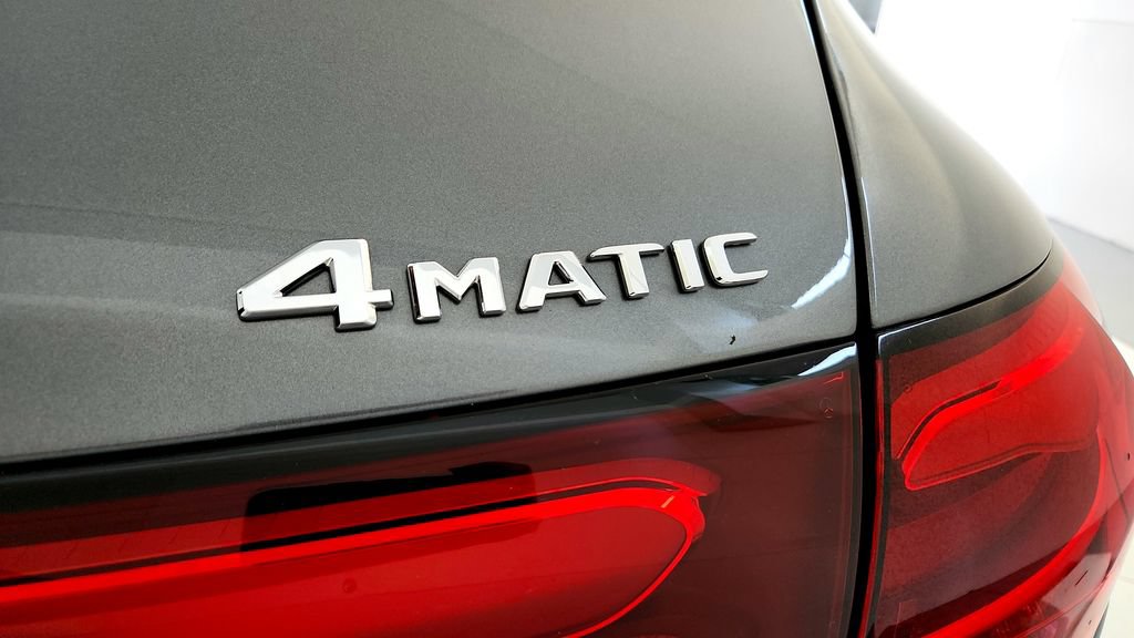 Used 2023 Mercedes-Benz GLC 300 4MATIC image 14