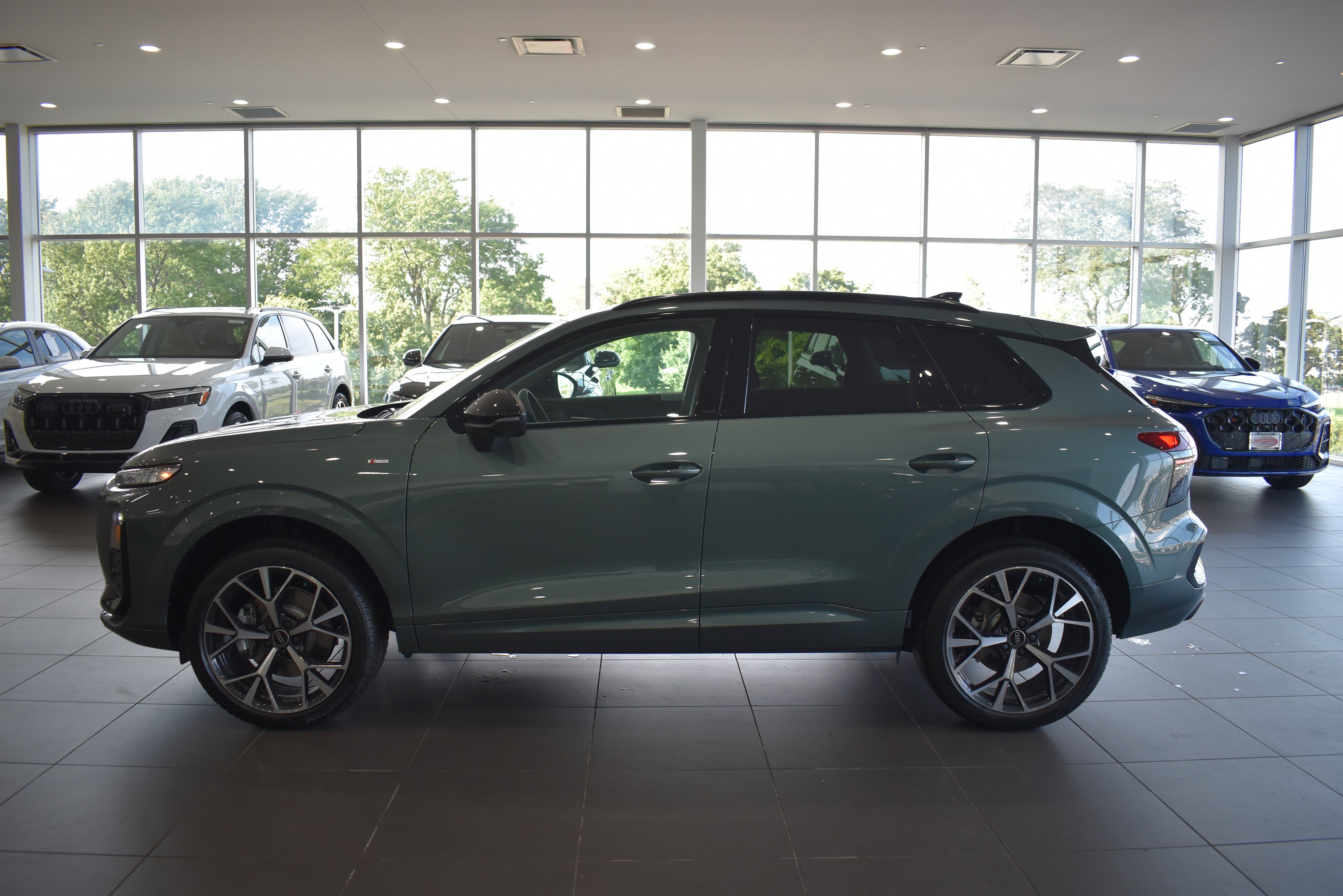 New 2026 Audi Q3 quattro 2.0T AWD/4WD image 4