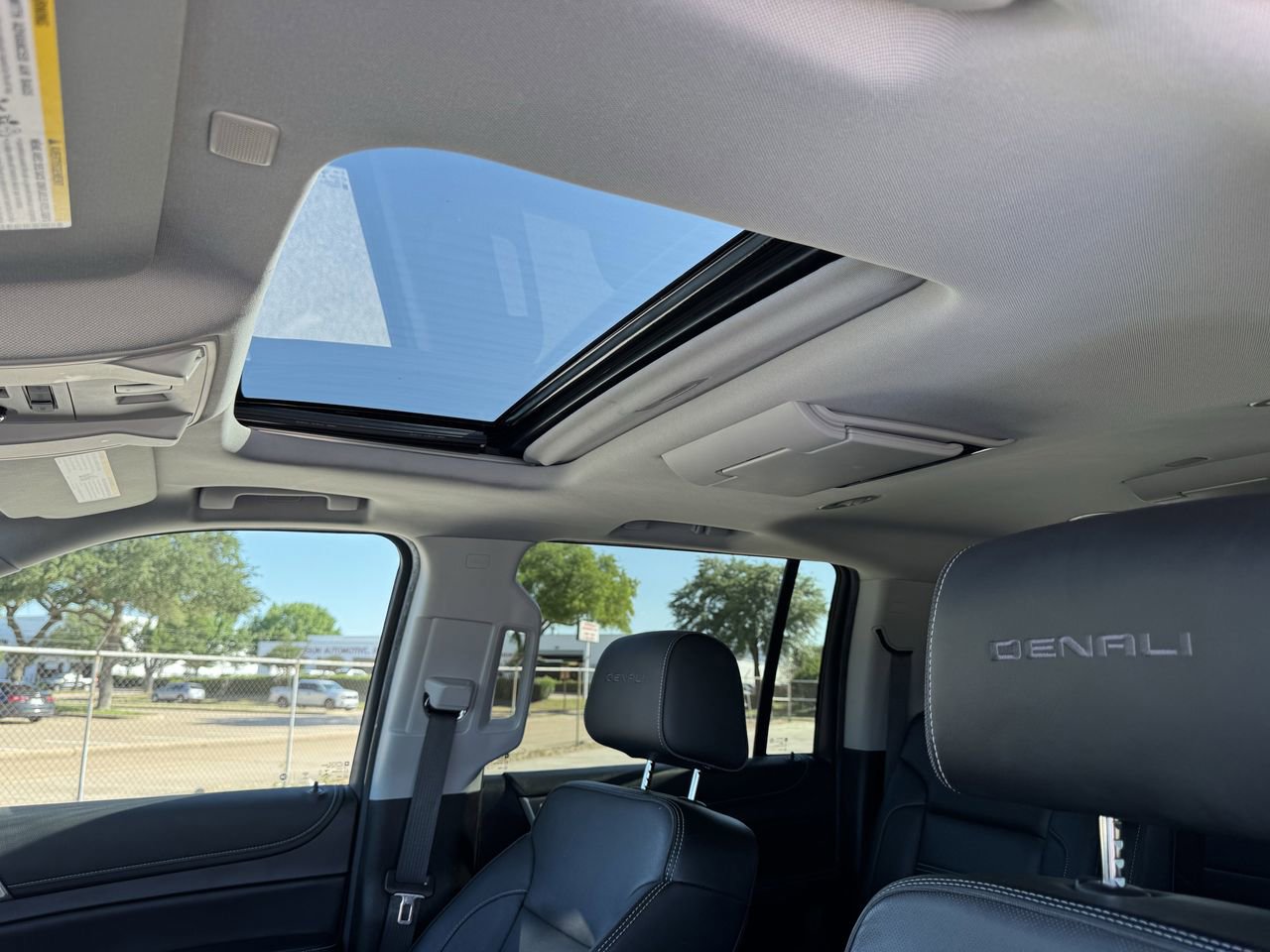Used 2020 GMC Yukon XL Denali w/ Open Road Package RWD image 33
