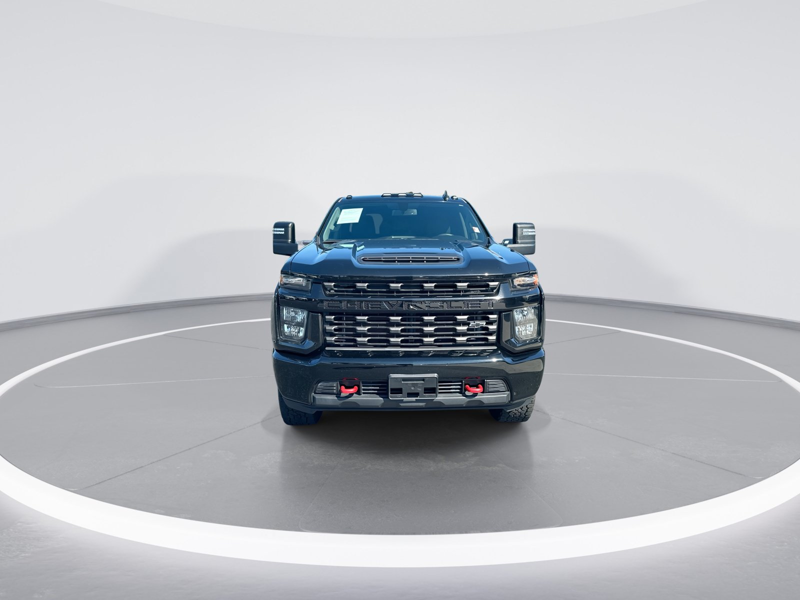Used 2021 Chevrolet Silverado 2500 Custom w/ Custom Value Package AWD/4WD image 3