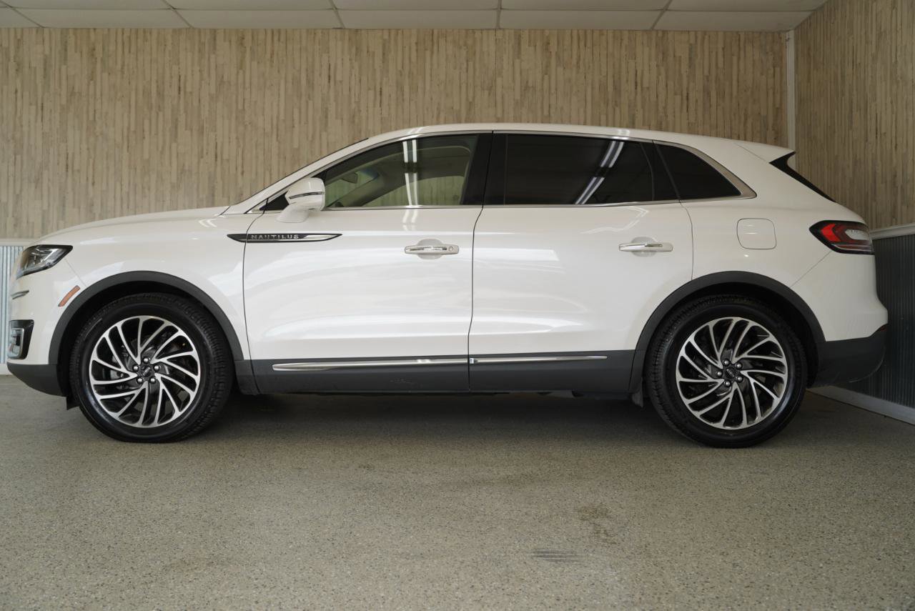 Used 2019 Lincoln Nautilus Reserve w/ Driver Assistance Package image 5