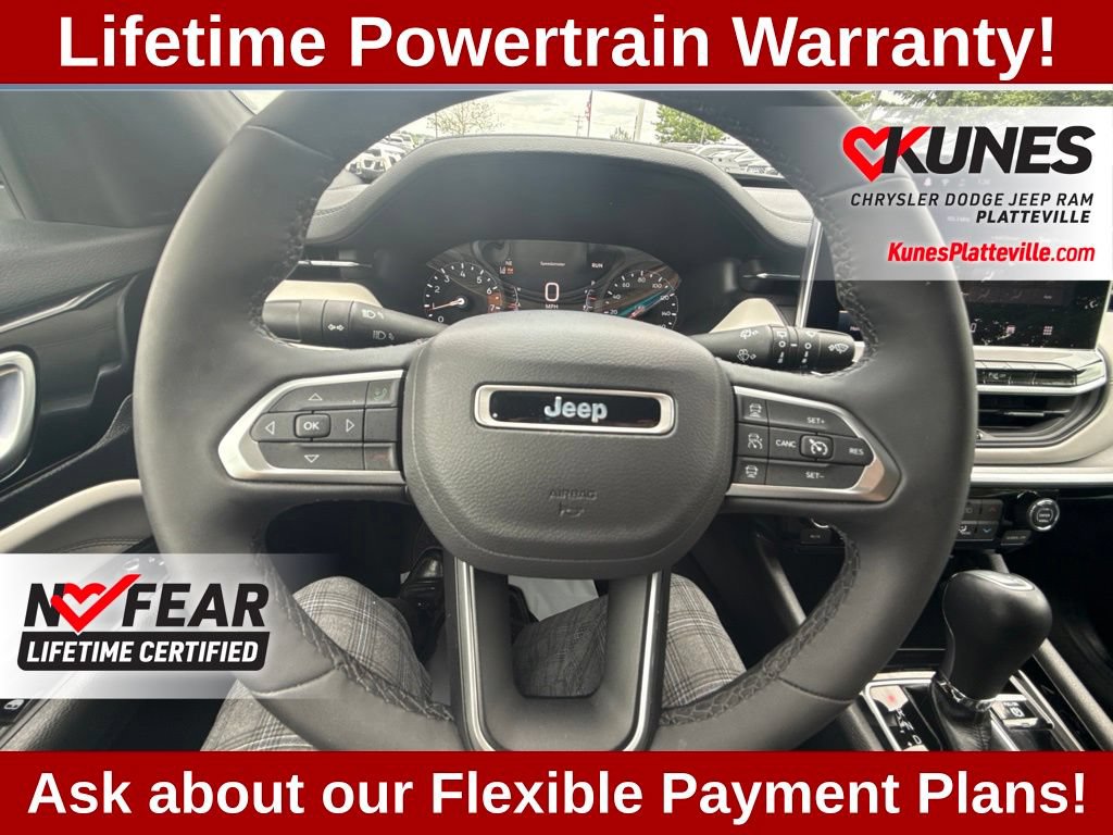 Used 2026 Jeep Compass Limited AWD/4WD image 17