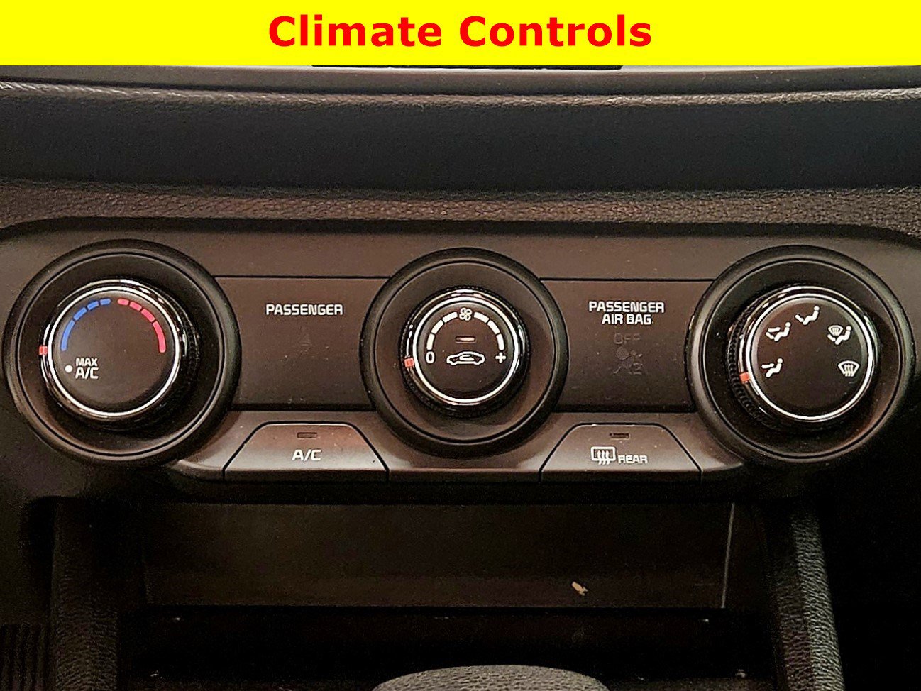 Used 2023 Kia Forte LXS w/ LXS Technology Package image 24