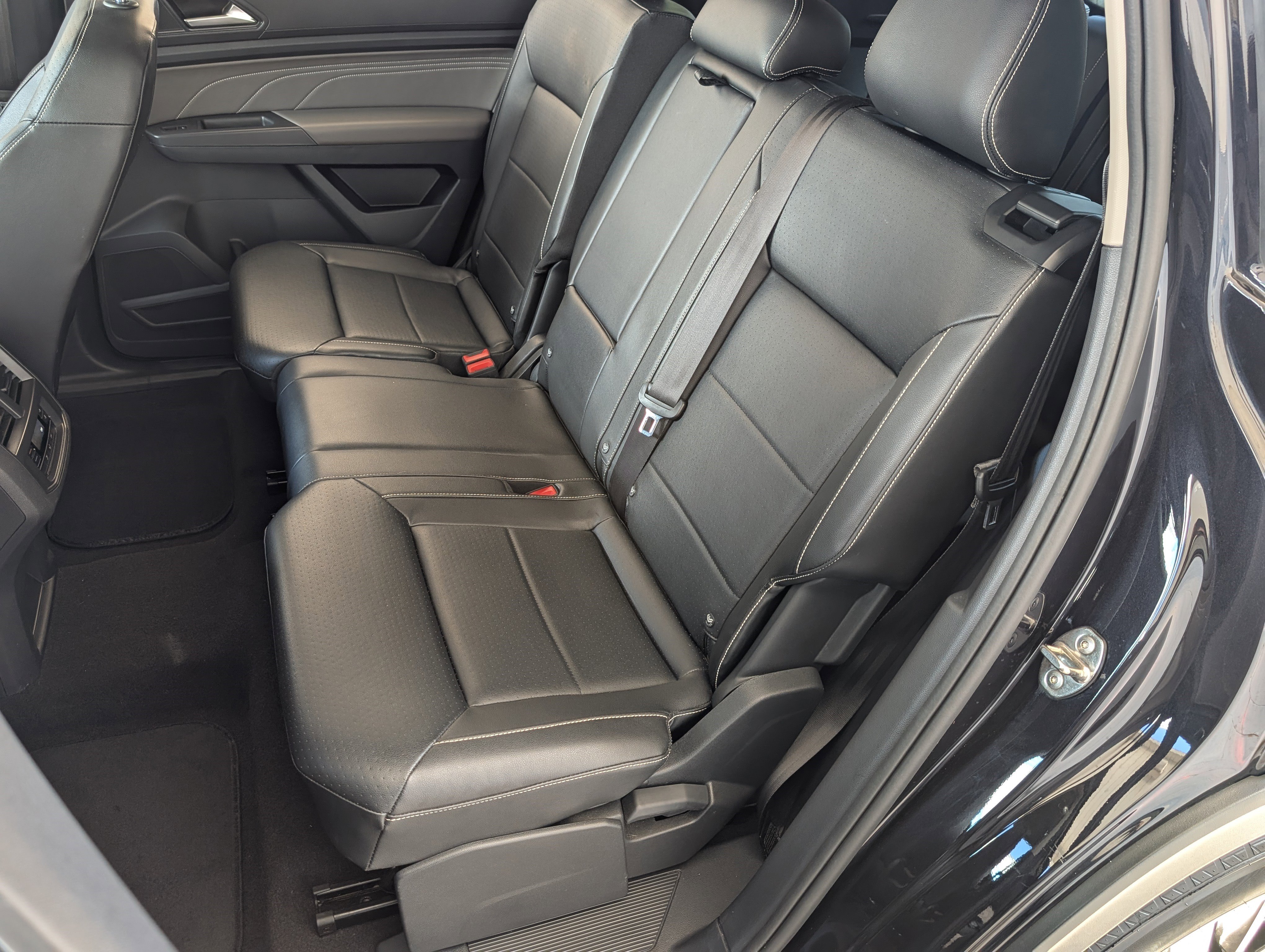 Used 2022 Volkswagen Atlas SE image 17