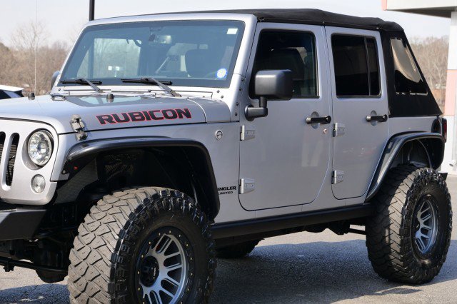 Used 2016 Jeep Wrangler Unlimited Rubicon w/ Connectivity Group image 51