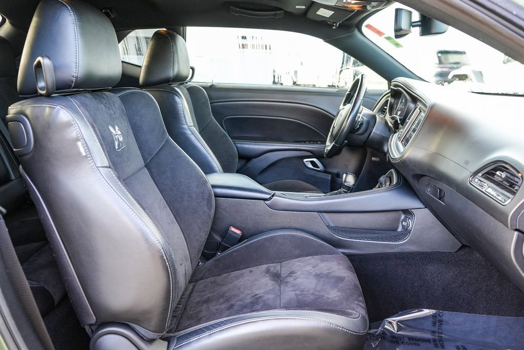 Used 2022 Dodge Challenger R/T Scat Pack w/ Shaker Package image 15
