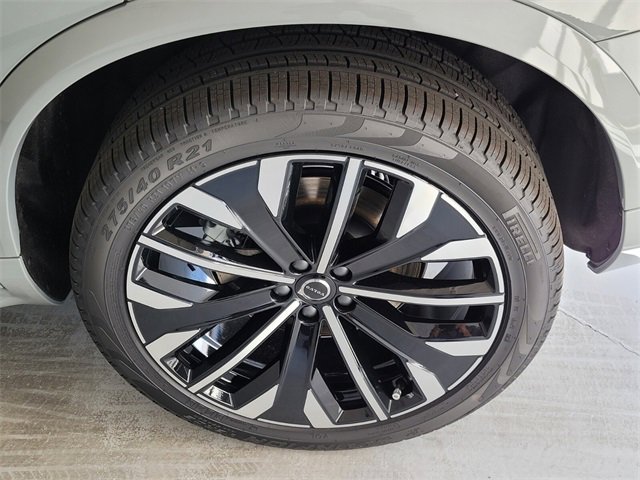 New 2026 Volvo XC90 B6 Ultra w/ Protection Package image 6