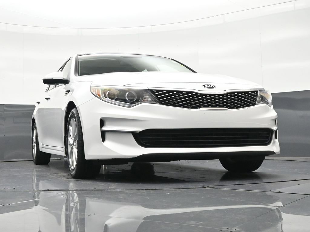 Used 2016 Kia Optima EX w/ Premium Package FWD image 30