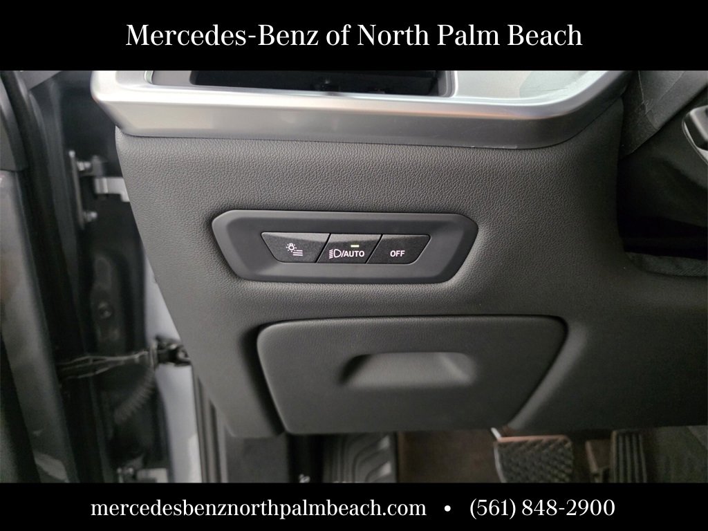 Used 2024 BMW X5 xDrive40i w/ Premium Package image 25