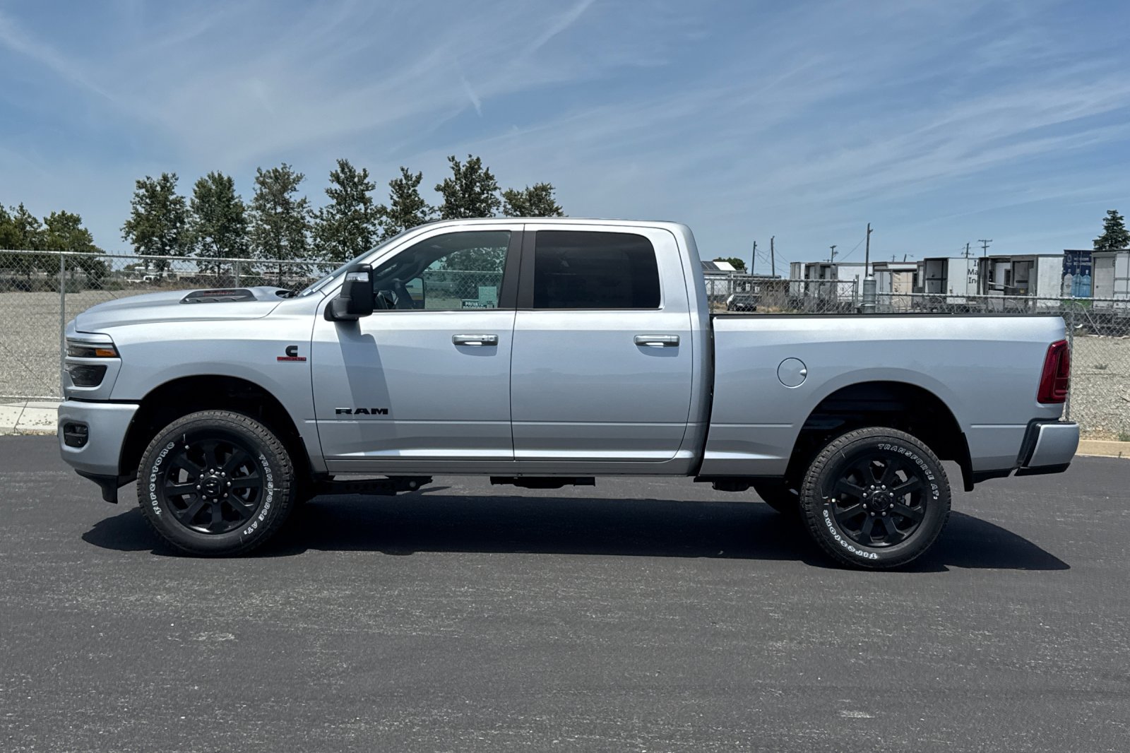 New 2026 RAM 2500 Laramie AWD/4WD image 6