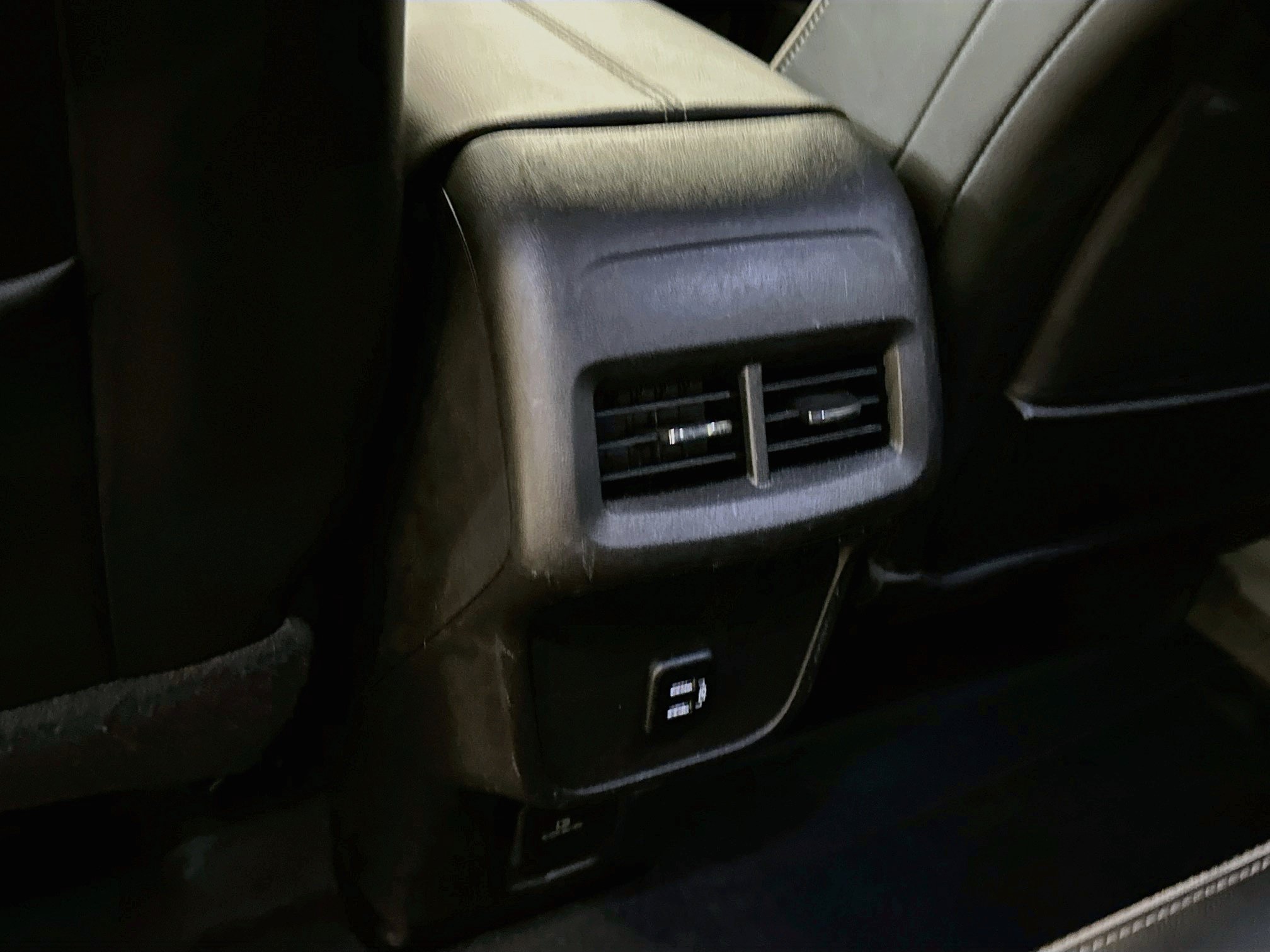Used 2018 GMC Terrain Denali w/ Advanced Safety Package AWD/4WD image 29