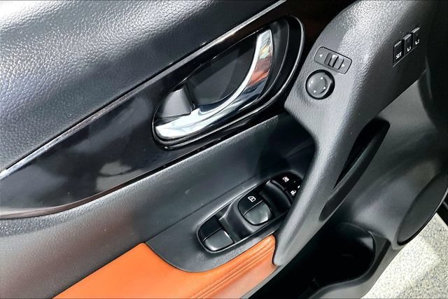 Used 2019 Nissan Rogue SL AWD/4WD image 42