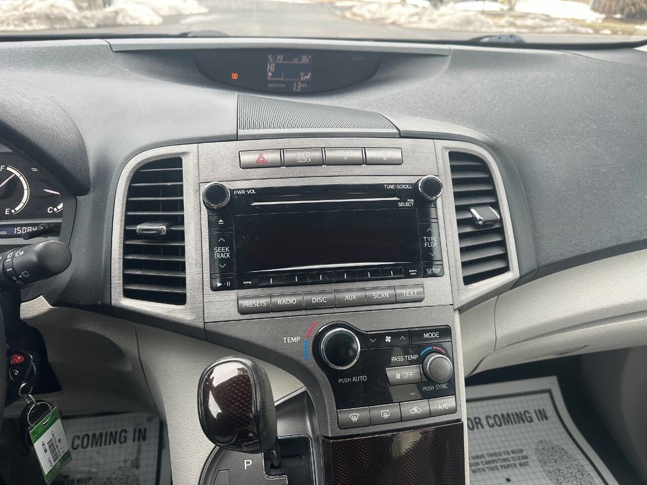 Used 2010 Toyota Venza FWD 4cyl 4dr Crossover image 11