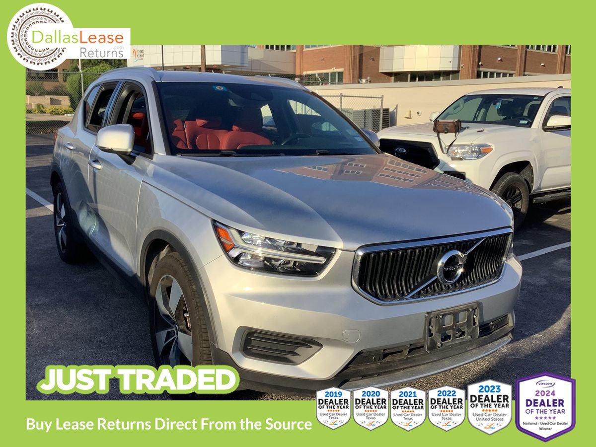 Used 2019 Volvo XC40 T5 Momentum AWD/4WD image 1