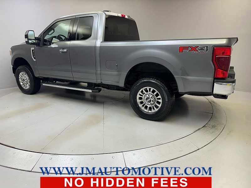 Used 2021 Ford F350 XLT w/ XLT Premium Package image 3