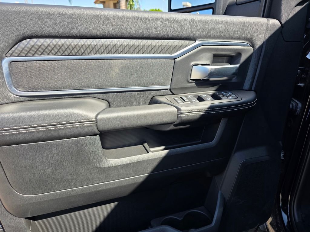 New 2026 RAM 2500 Big Horn AWD/4WD image 8
