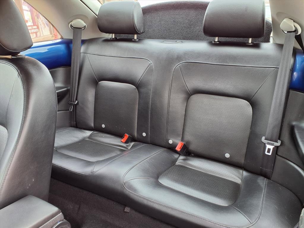 Used 2008 Volkswagen Beetle S image 11