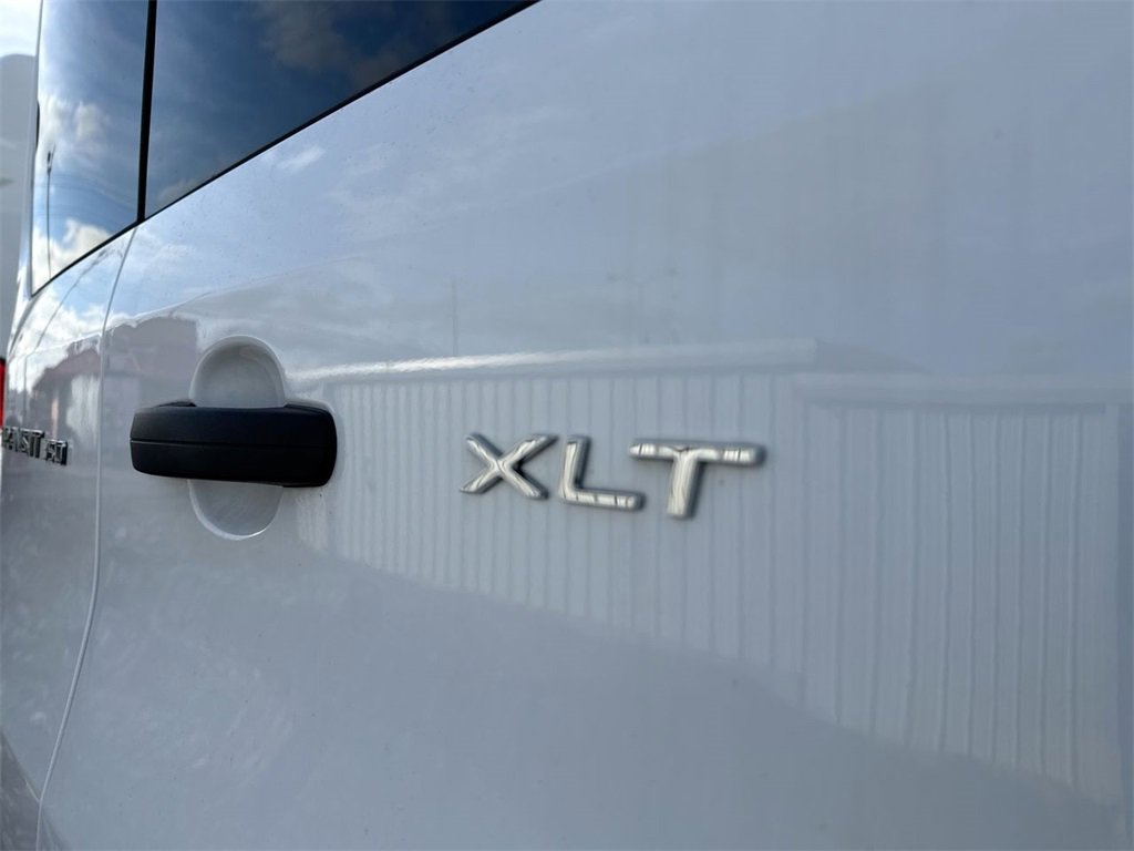 Used 2023 Ford Transit 350 XLT image 7