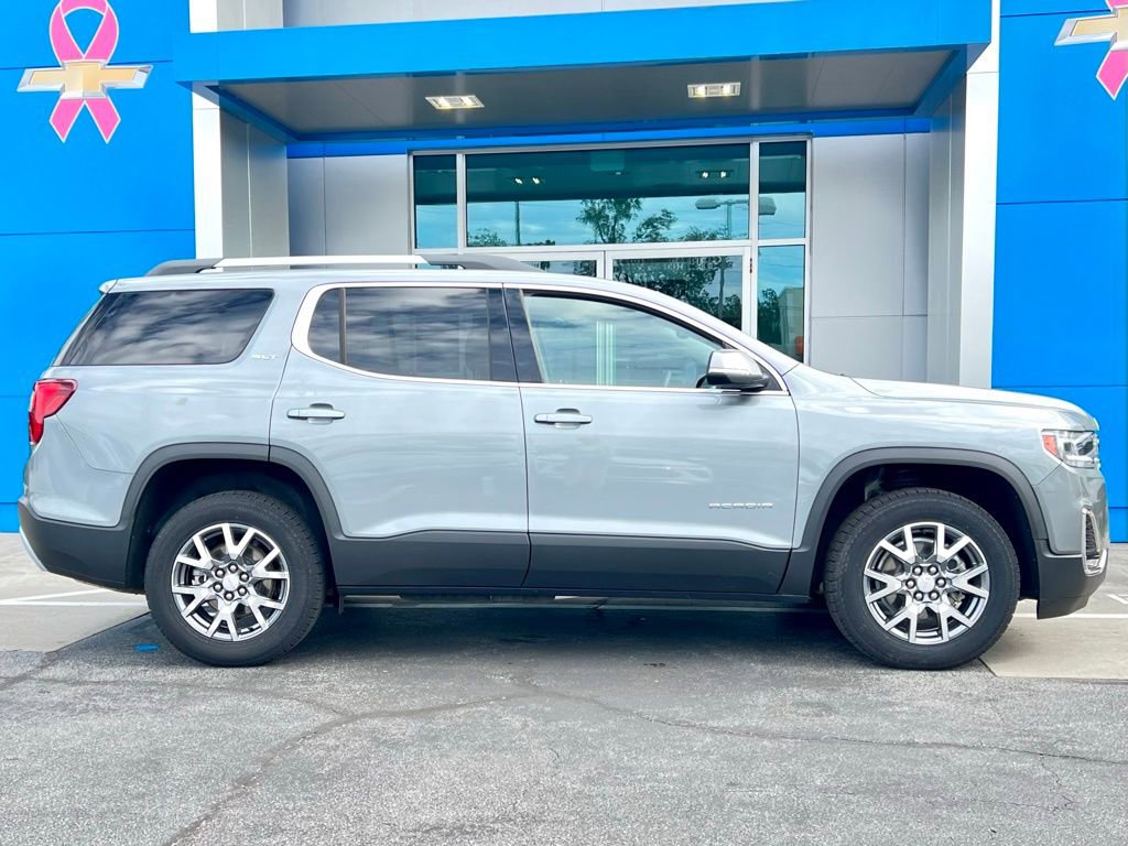 Used 2023 GMC Acadia SLT image 3