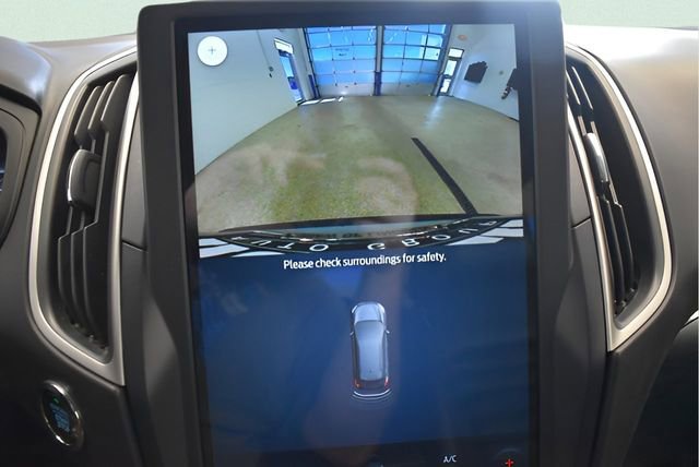 Used 2022 Ford Edge SEL image 8