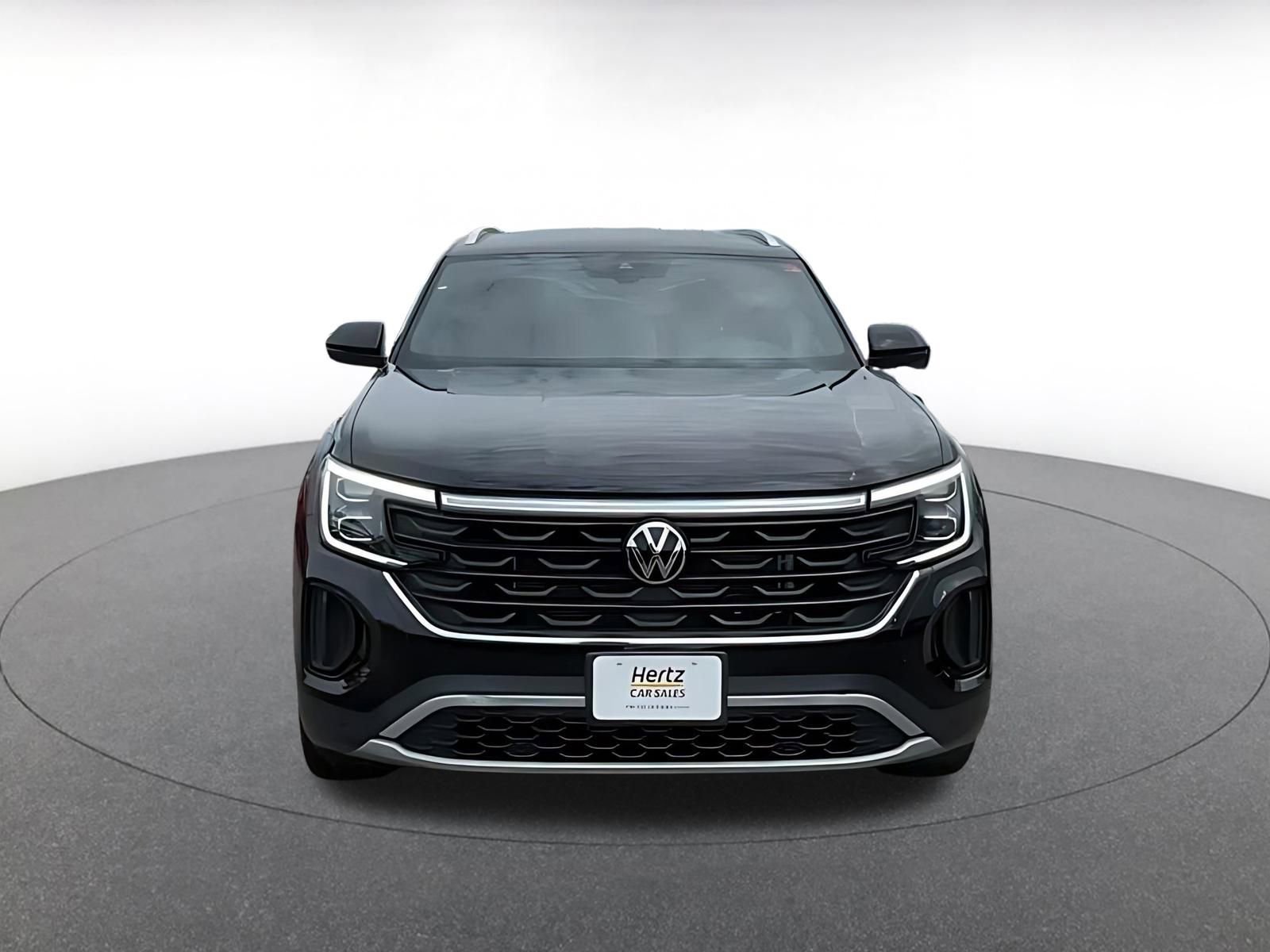 Used 2025 Volkswagen Atlas Cross Sport SE FWD image 4