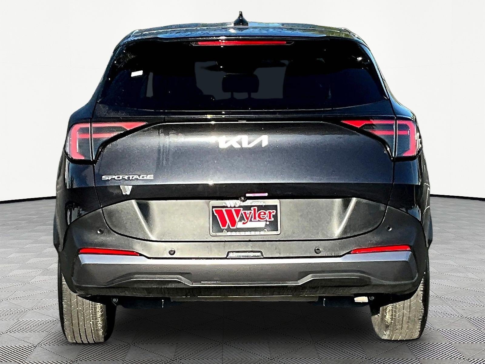 Used 2026 Kia Sportage LX FWD image 5