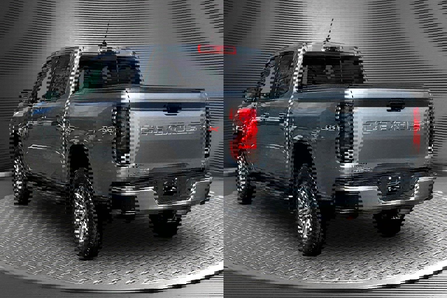 Used 2024 Chevrolet Colorado LT w/ LT Convenience Package image 4