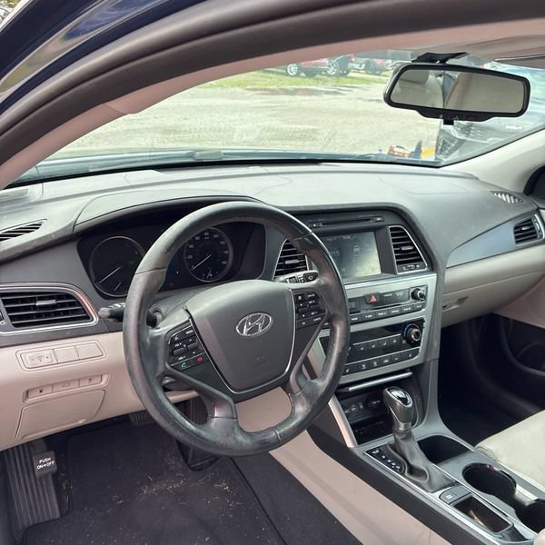 Used 2017 Hyundai Sonata Sport w/ Value Edition Package 02 FWD image 13