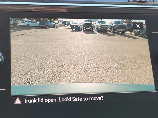 Used 2021 Volkswagen Tiguan SE image 23